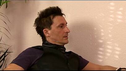 คลิปร้อนแรงสาวสวยโดนแฟนหลอกมาจับเย็ดแบบแซนวิช