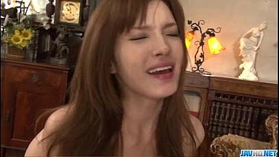 ไฮโซสาวสวยชื่อดังล่อผู้ชายที่บ้านทีเดียวสองคน