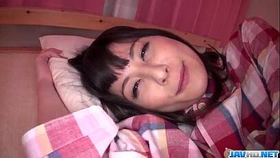 เห็นเธอตอนนอนหลับ มันน่ารักจนอดใจไม่ไหว