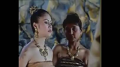 หนังโป๊ไทยเต็มเรื่องเย็ดกับธิดา เจ้าเมือง