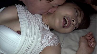 หนังโป๊ญี่ปุ่น สาวขายตัวให้เสี่ยเจ้าของโรงงาน พากันมาเย็ดที่โรงแรมห้าดาว