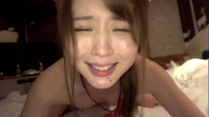 เอาไข่สั่นช่วยตัวเองให้เพื่อนนักเรียนสาวครับ เธอครางออกมาด้วยความเสียว